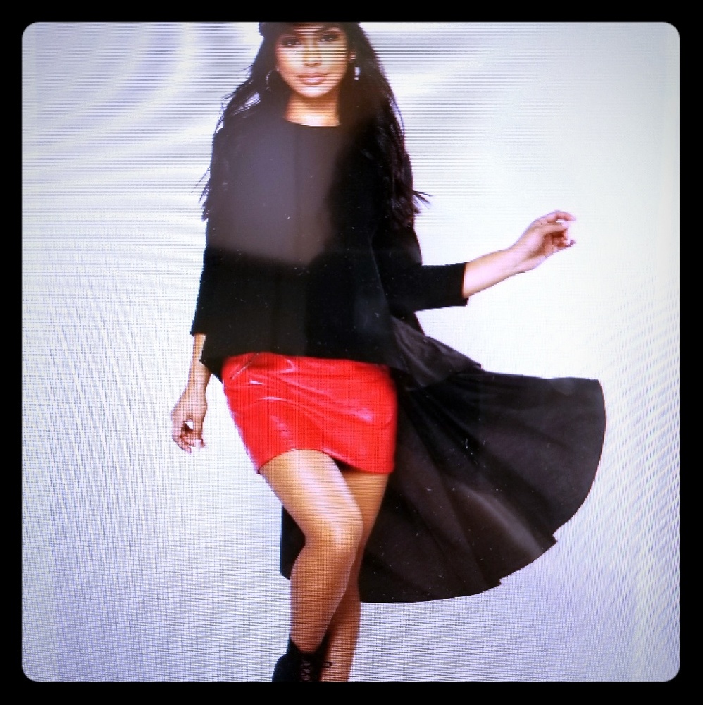 $$$PRICE DROP$$$ Black high low blouse